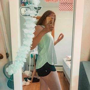 black ivviva running shorts